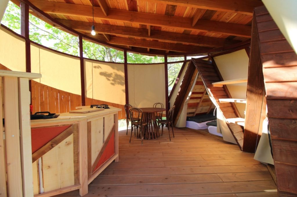 HEBERGEMENT INSOLITE VISION BIVOUAC CABANE