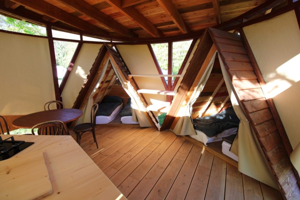 HEBERGEMENT INSOLITE VISION BIVOUAC CABANE