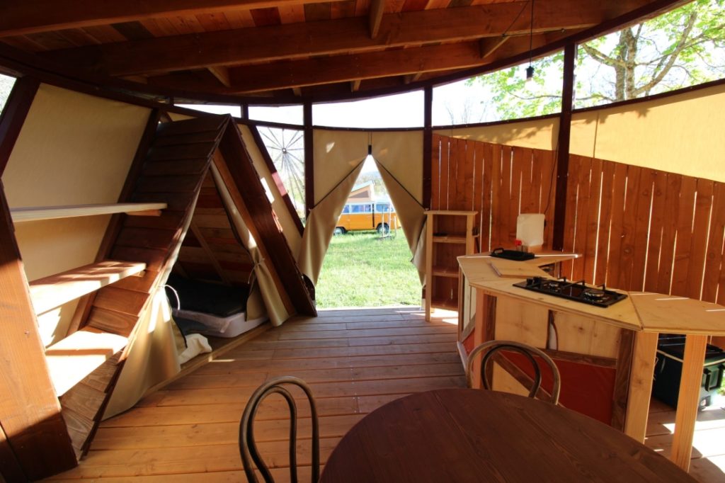 HEBERGEMENT INSOLITE VISION BIVOUAC CABANE